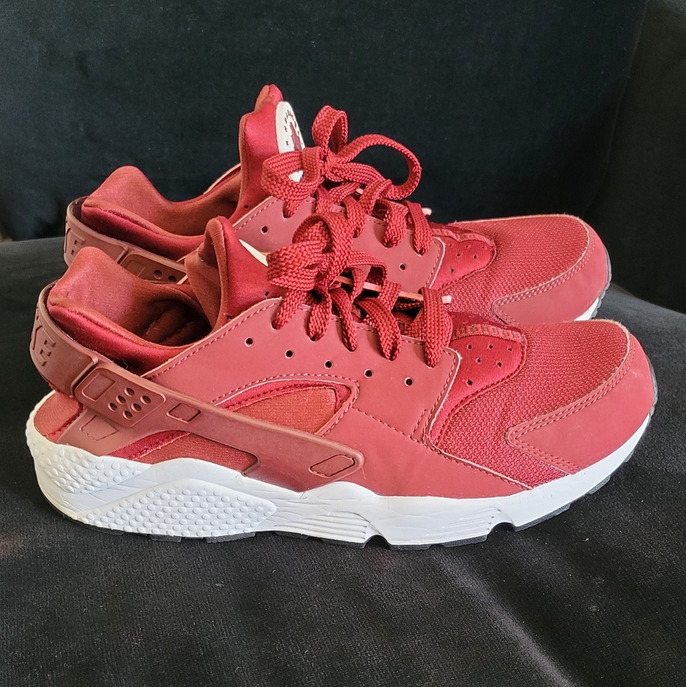 Nike Air Huarache, Men's Size 11